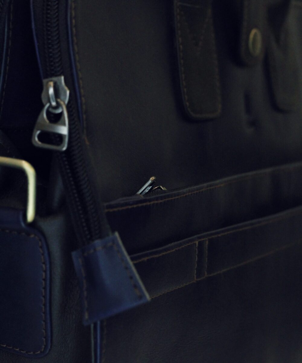 Bag 04 - Image 4